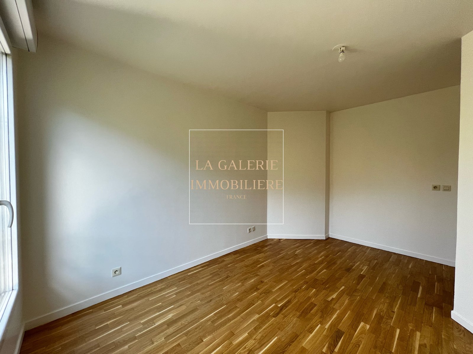 Appartement Familial 99m² 3 chambres - Blacon 6,50m² à Saint-Ouen (93400) – Image 8