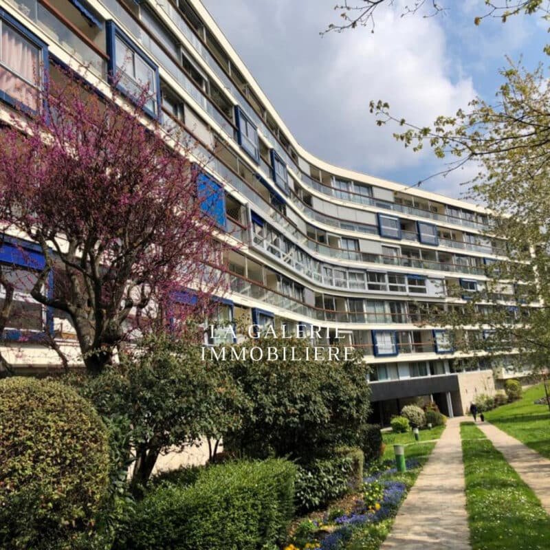 Location – 4 pièces 105m², cave et parking à Ville-d’Avray (92410)