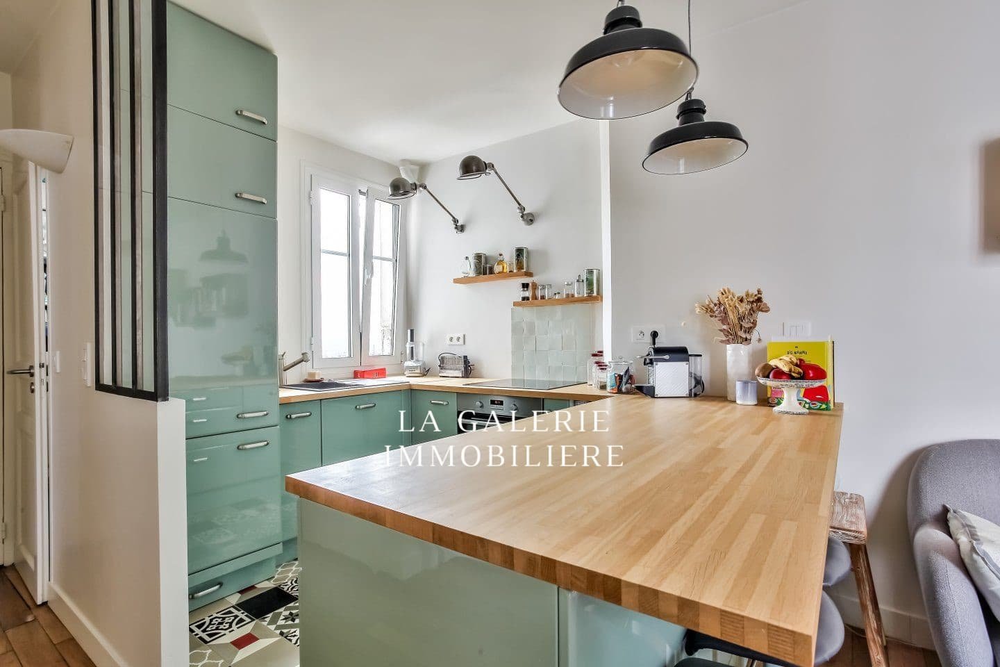 Appartement 2 pièces rénové, belle vue sur Paris et cave à Paris (75018) – Image 6