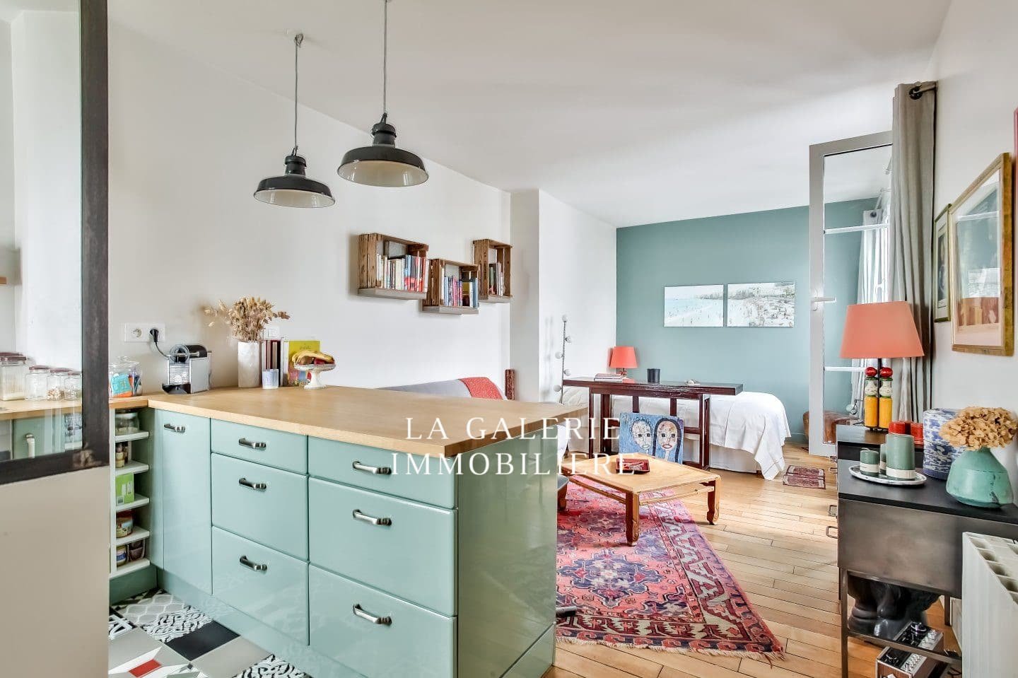 Appartement 2 pièces rénové, belle vue sur Paris et cave à Paris (75018) – Image 4