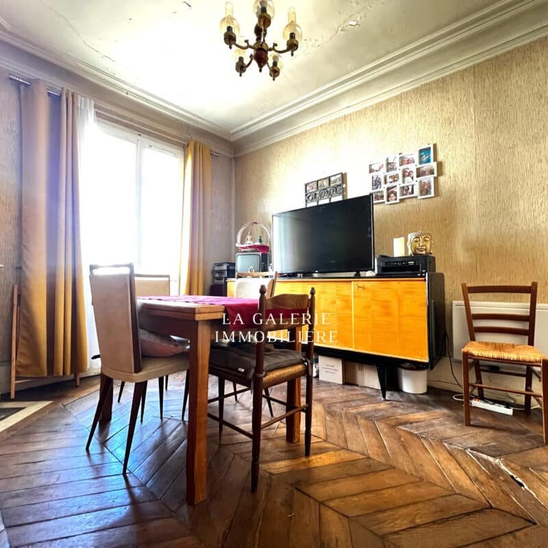 Appartement 3 pièces à rénover + cave à Puteaux (92800)