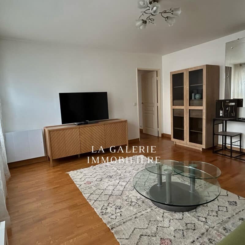 Location meublée – 2 pièces 48m² à Puteaux (92800)