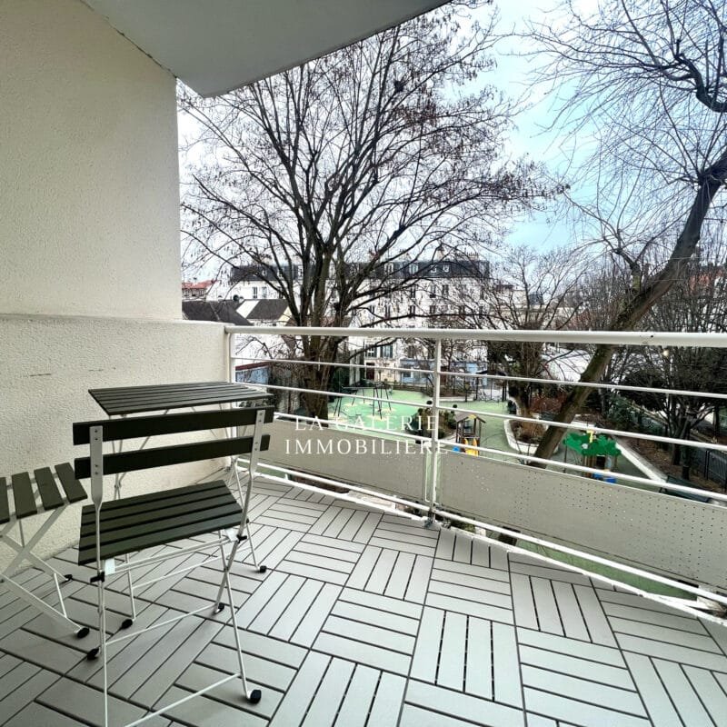 Location meublée – 2 pièces 40m², balcon, cave et parking à Puteaux (92800)