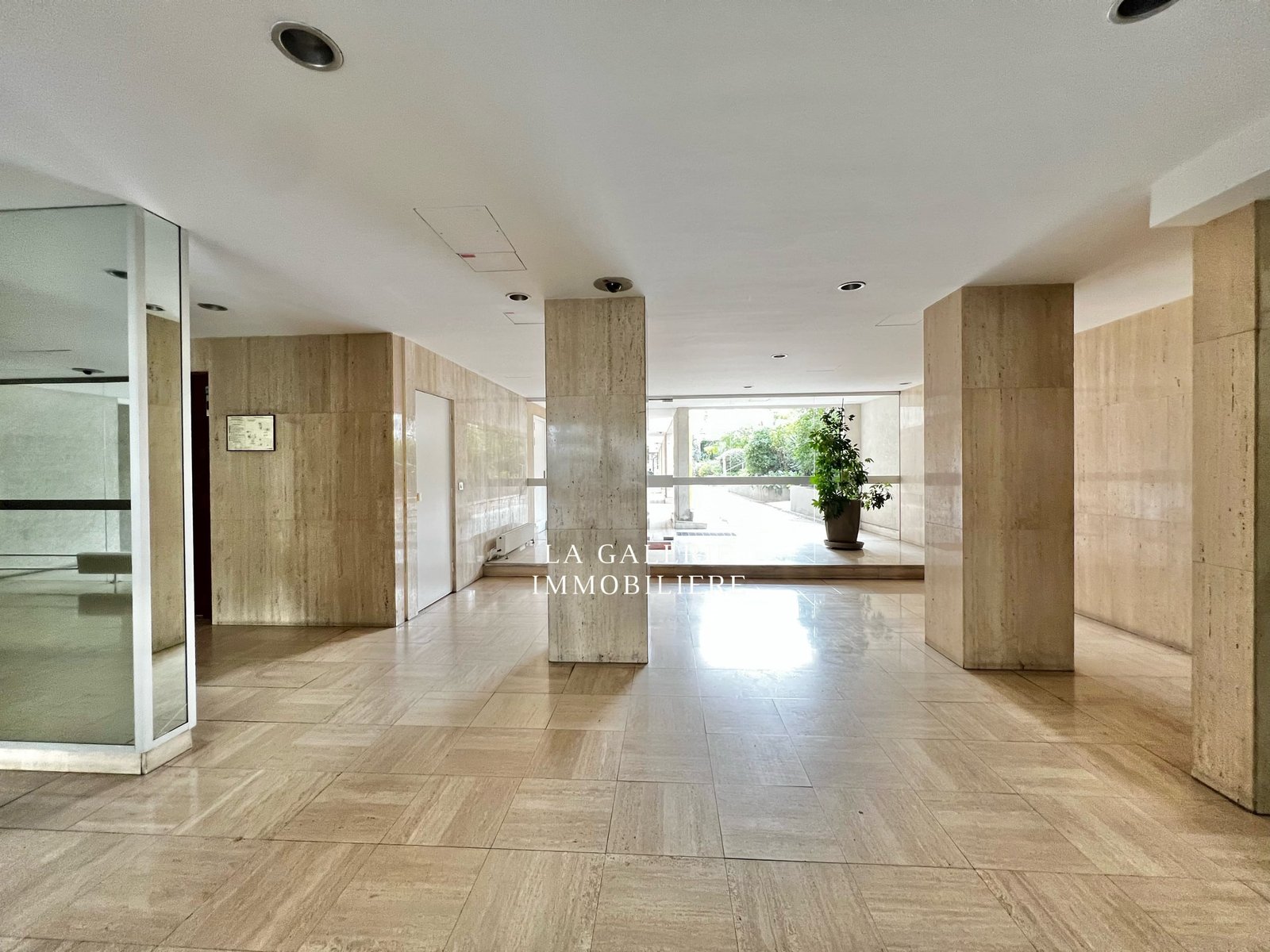 Appartement 2 pièces, cave et parking à Puteaux (92800) – Image 5