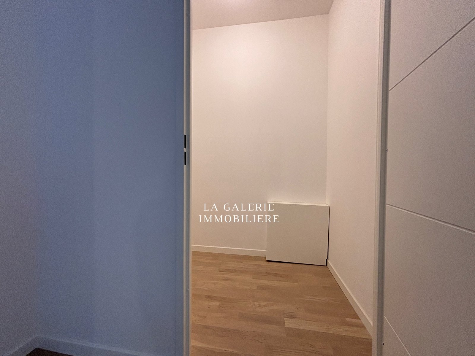 Appartement 2 pièces 49,10m², loggia + parking à Puteaux (92800) – Image 6