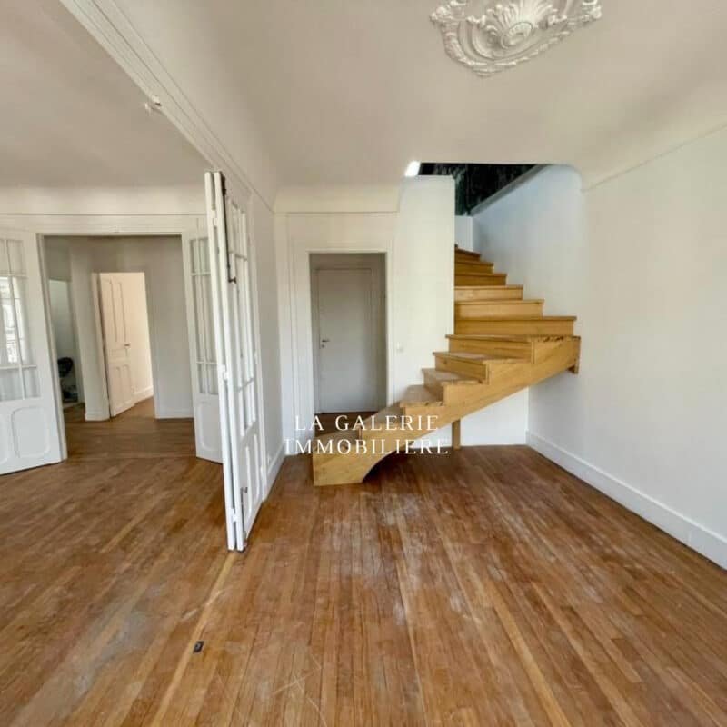 Duplex 117m² combles aménageables à Asnières-sur-Seine (92600)