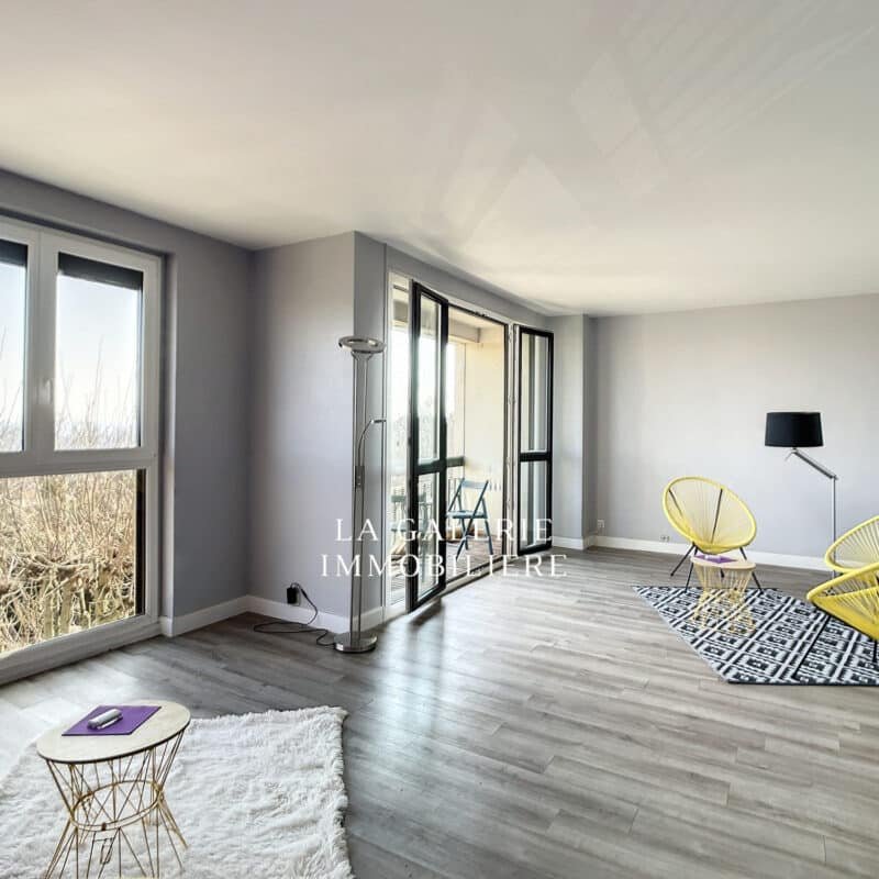 Appartement 2/3 pièces 62,54m², cave et parking à Suresnes (92150)