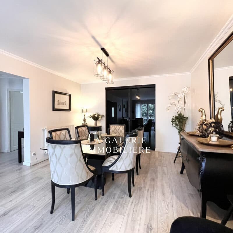 Maison 8 pièces 190m², terrasse et jardin 404m² à Nanterre (92000)