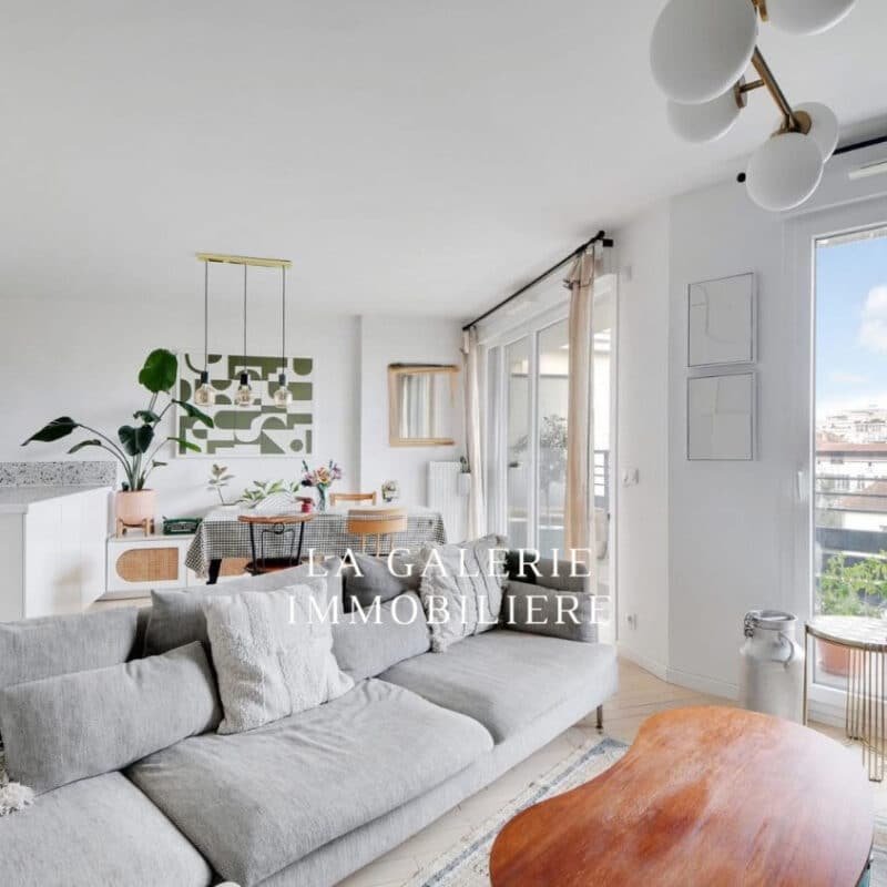 Appartement 3 pièces, 2 balcons et 1 parking à Puteaux (92800)
