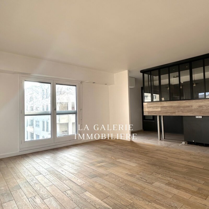 Appartement 4 pièces 87m², cave et parkings à Puteaux (92800)