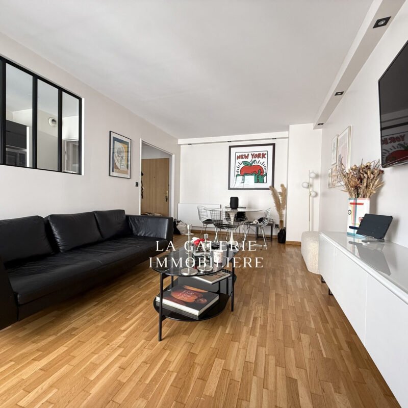 Appartement 3 pièces 64m², balcon, cave et parkings à Suresnes (92150)