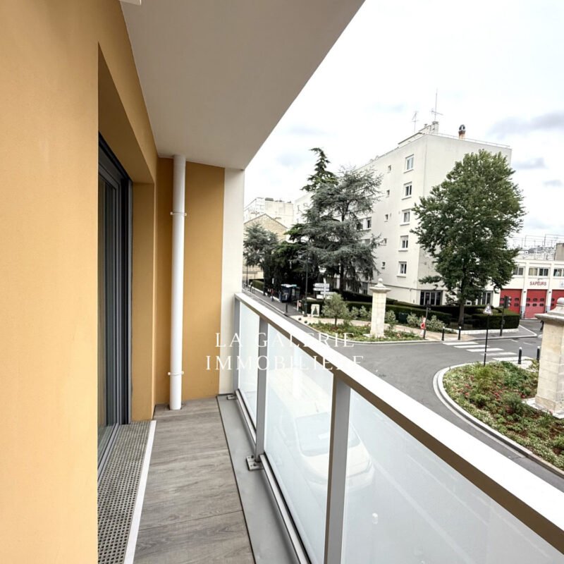 Location meublée – 2 pièces 45m², 2 balcons et parking à Suresnes (92150)